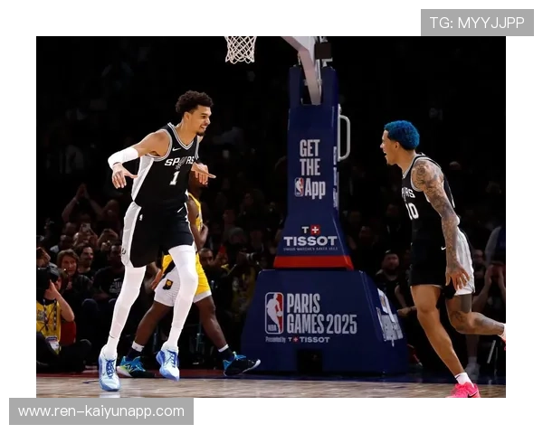 历史首人诞生！文班单场35+10+5助+5帽+5三分改写NBA纪录